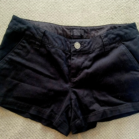 Shorts - Picture 2 of 2